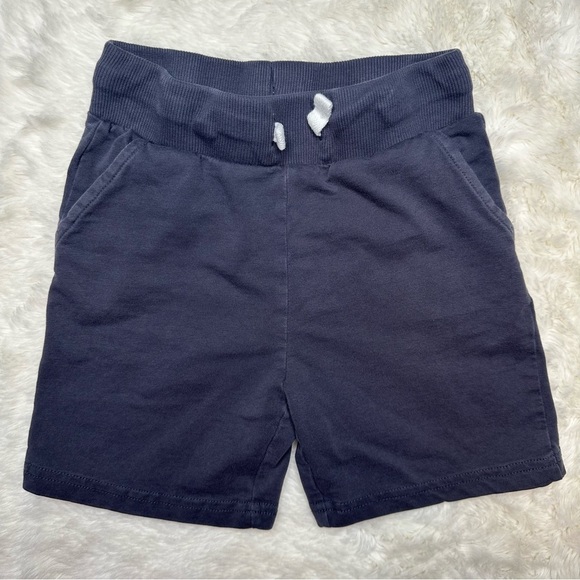 Shorts Grey Size 5T - Picture 1 of 16